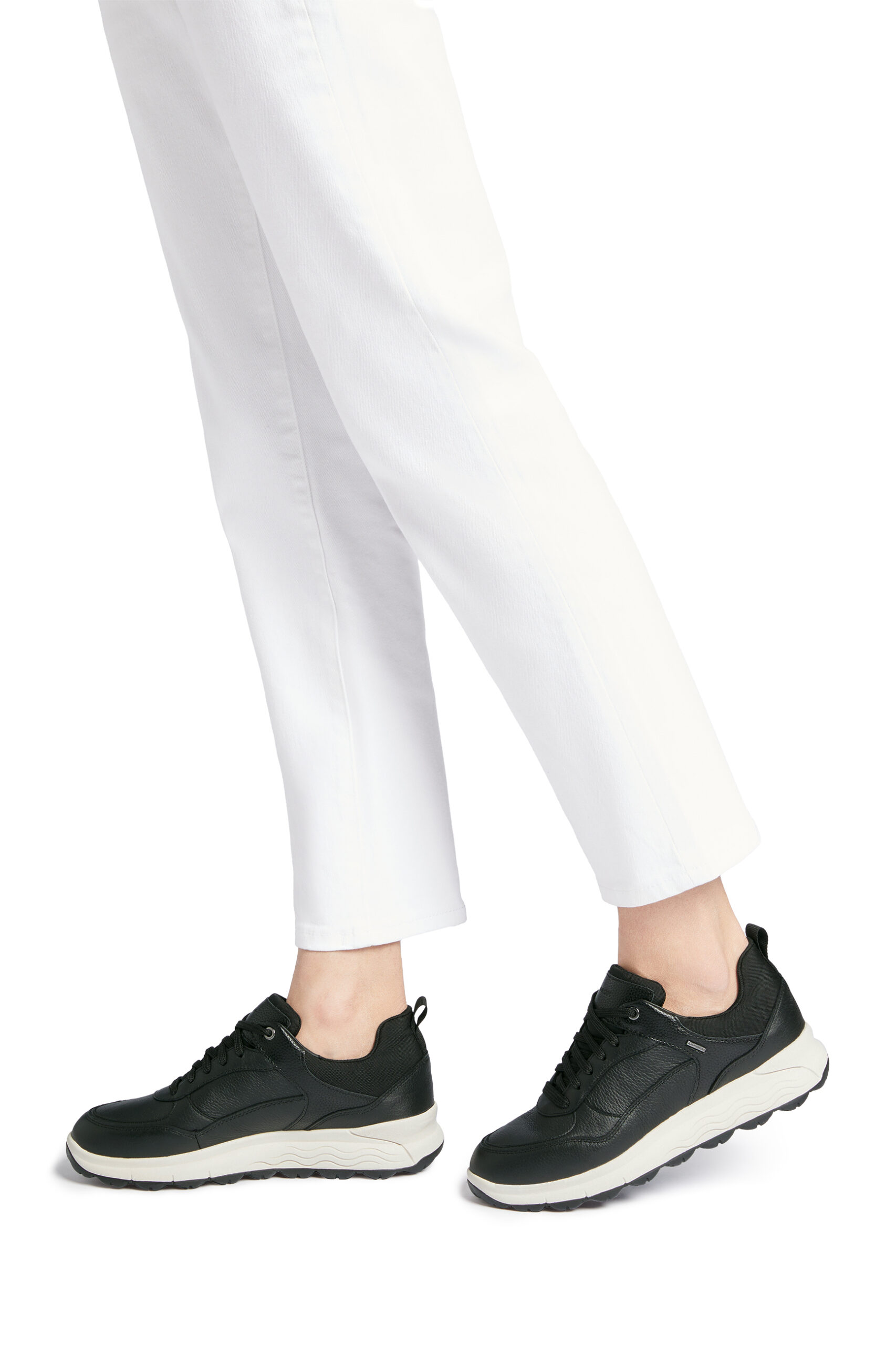 Geox Spherica 4X4 ABX D3626D 046FE C9999 Μαύρα Γυναικεία Sneakers - Image 2