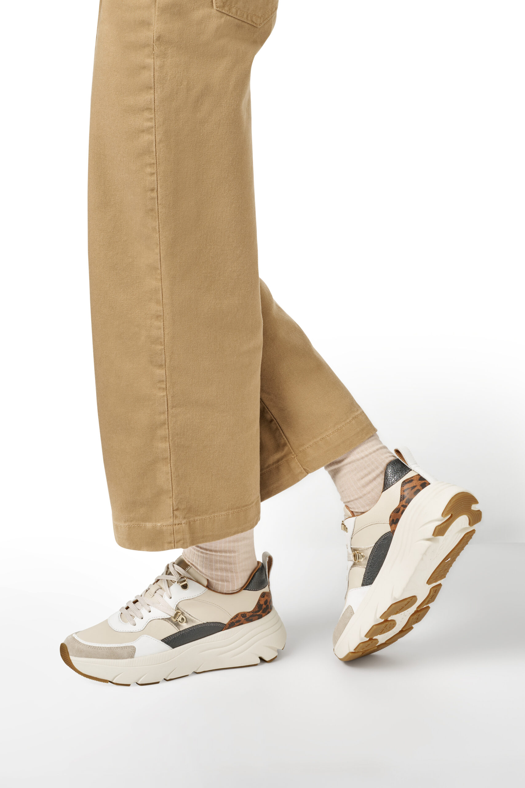 Geox Diamanta D36UFE 05485 C1S6N Μπεζ Γυναικεία Sneakers - Image 2